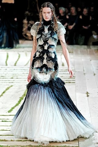 ALEXANDER McQUEEN: spring summer 2011